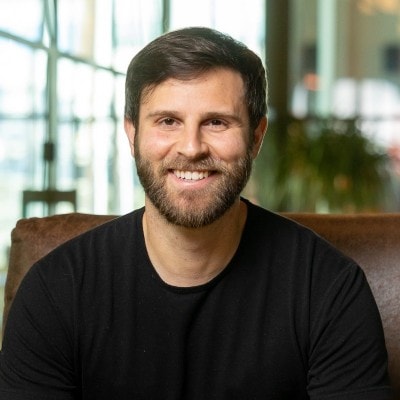 Noel Moldvai